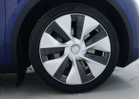 Tesla Model Y SUV 5dr Electric Auto RWD (346 ps) 16