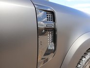 Land Rover Defender 110 2026 HARD TOP 350 X-DYNAMIC HSE REAR SEATS MATT PPF CARBON PPF BONET  15