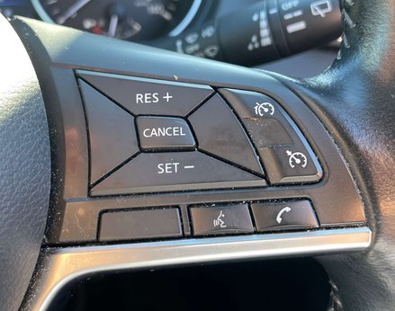 Nissan Qashqai 1.3 Qashqai N-Connecta DiG-T 5dr 50