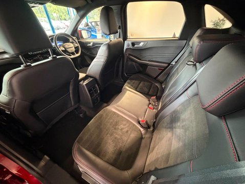 Ford Kuga 2.5h Duratec ST-Line X Edition CVT Euro 6 (s/s) 5dr 37