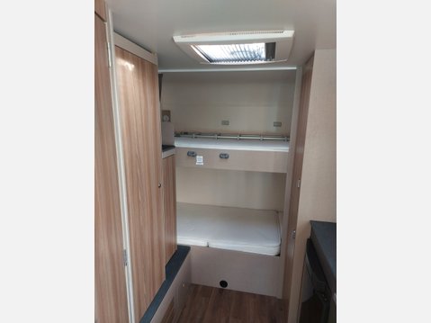 Swift Edge 466 Icon Special Edition 12