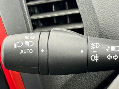 Renault Captur SIGNATURE NAV DCI 24