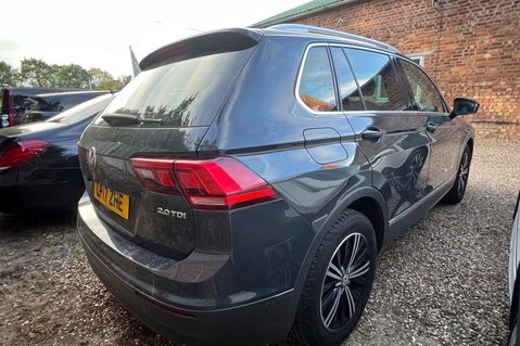 Volkswagen Tiguan SE NAVIGATION TDI BMT DSG -FRONT + REAR CAMERAS  7