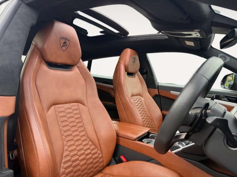Lamborghini Urus 4.0 Urus V8 Auto 4WD 5dr 9