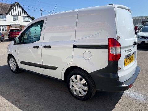 Ford Transit Courier 1.5 Transit Courier Trend TDCi 9