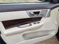 Jaguar XF D PORTFOLIO 35