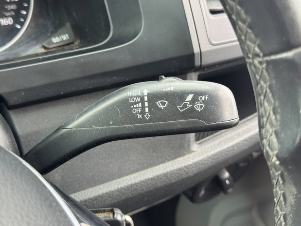 Volkswagen Transporter AUTO SWB [SOLD KH] L1H1 SPORTlINE T32 Air Con Nav Sensors EURO 6 NO VAT DSG 21