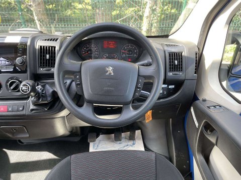 Peugeot Boxer HDI 440 L4H2 17-SEAT NON-D1 MINIBUS LITE WITH PASSENEGER LIFT. ULEZ E6 23