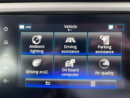 Renault Kadjar 1.5 Kadjar Iconic Blue dCi Auto 5dr 41