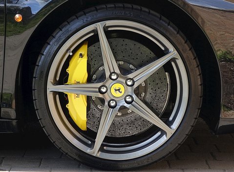 Ferrari 458 Spider 12