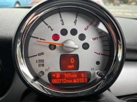 Mini Clubman 1.6 COOPER D 23