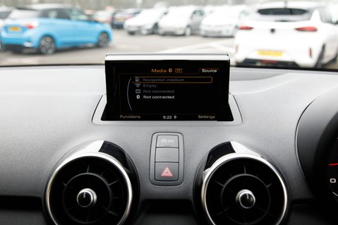 Audi A1 SPORTBACK TFSI SPORT NAV 25