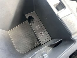 Nissan Qashqai 1.3 Qashqai N-Connecta DiG-T MHEV 5dr 51