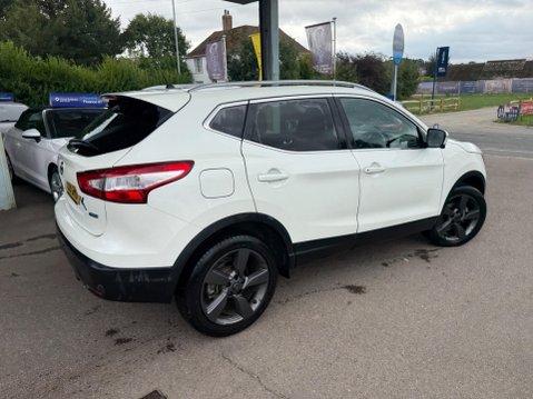 Nissan Qashqai 1.5 dCi N-Connecta 2WD Euro 6 (s/s) 5dr 6