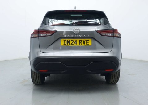 Nissan Qashqai 1.3 DIG-T MHEV Acenta Premium SUV 5dr Petrol Hybrid XTRON Euro 6 (s/s) (158 11