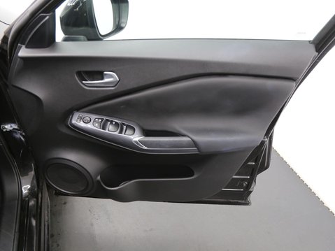 Nissan Juke 1.0 DIG-T Acenta DCT Auto Euro 6 (s/s) 5dr 19