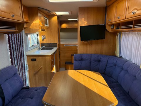 Concorde Charisma CONCERTO I695 4 BERTH 3.0 DIESEL COMPACT LUXURY A-CLASS RHD 16