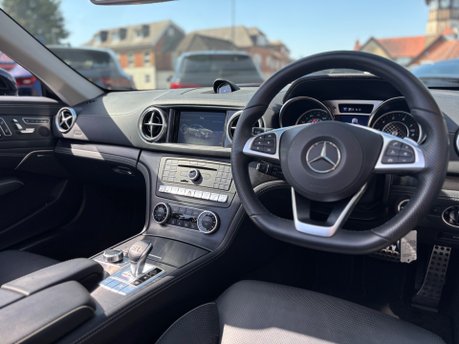 Mercedes-Benz SL Series 3.0 SL400 V6 Grand Edition Convertible 2dr Petrol G-Tronic+ Euro 6 (367ps) 3