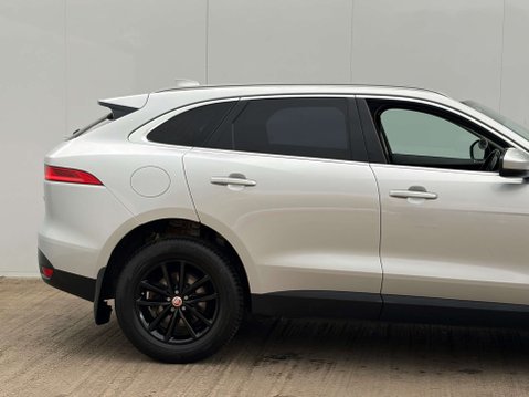 Jaguar F-Pace 2.0 F-PACE Prestige AWD D Auto 4WD 5dr 13