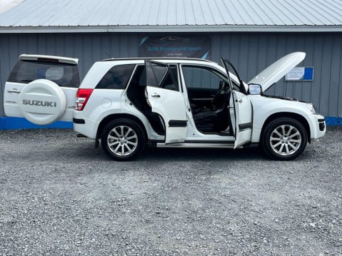 Suzuki Grand Vitara 2.4 VVT SZ5 4WD Euro 5 5dr 3