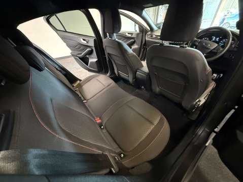 Ford Focus 1.0 Focus  ST-Line Edition MHEV 5dr 30