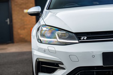 Volkswagen Golf 2.0 Golf R TSi Semi-Auto 4WD 5dr 29