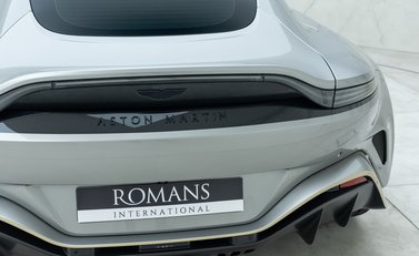 Aston Martin V12 Vantage 26