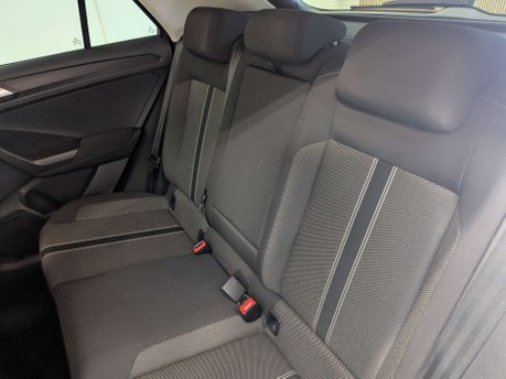 Volkswagen T-Roc 1.0 T-Roc SE TSi 5dr 44