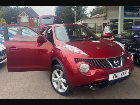 Nissan Juke 1.6 Acenta Euro 5 5dr 23