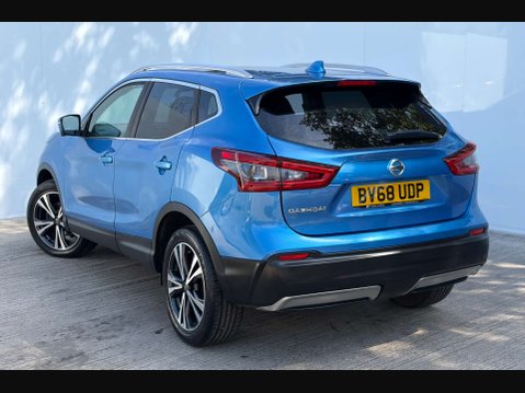 Nissan Qashqai 1.3 Qashqai N-Connecta DiG-T 5dr 42