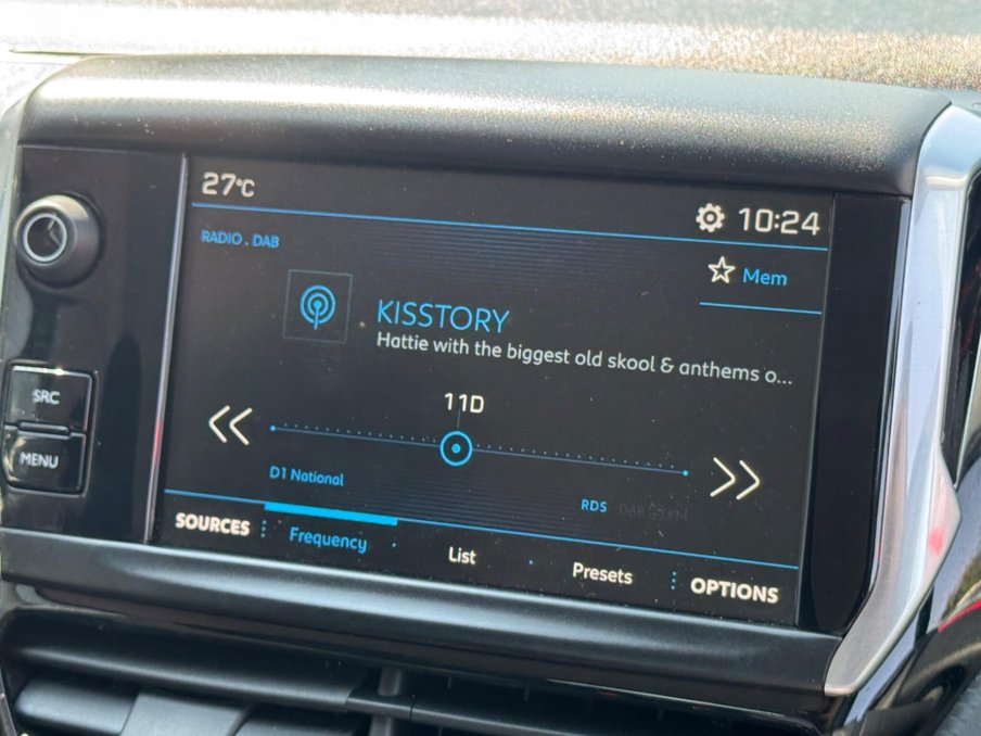 2018 Peugeot 208 — image 14