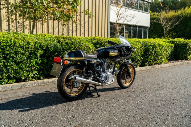 Ducati 900 SS DESMO. EXCELLENT EXAMPLE. NEW GASKETS. UPDATED CARBS. SINGLE & DUAL SEAT 1