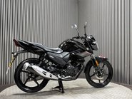 Yamaha YS125 2018 68 PLATE LONG MOT SERVICED ONLY 8K IDEAL LEARNER BIKE 125CC 2