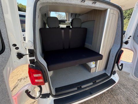 Volkswagen Transporter T6 FUNKY DUBZ 4 BERTH POP TOP 25