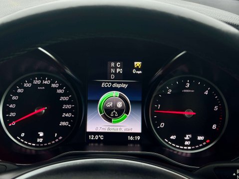 Mercedes-Benz V Class 2.2 V220d AMG Line MPV 5dr Diesel G-Tronic+ Euro 6 (s/s) 7 Seat (163 ps) 58