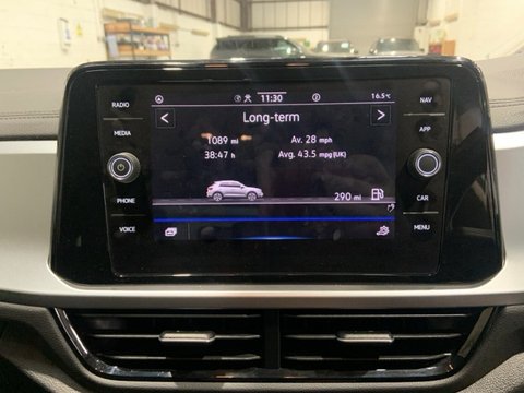 Volkswagen T-Roc LIFE TSI DSG 23