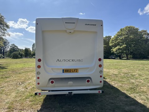 Peugeot Boxer AUTOCRUISE OAKMONT 4 BERTH 3.0 LOW PROFILE ISLAND BED 30