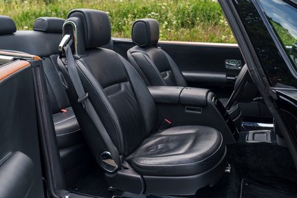 Rolls-Royce Phantom Drophead Coupé 25