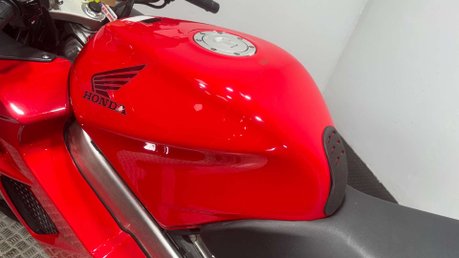Honda VFR 1998 ONLY 16K FUEL INJECTED NON VTEC FULL LUGGAGE 800CC 17