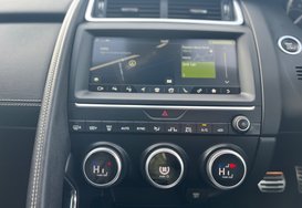 Jaguar E-Pace R-DYNAMIC SE 35