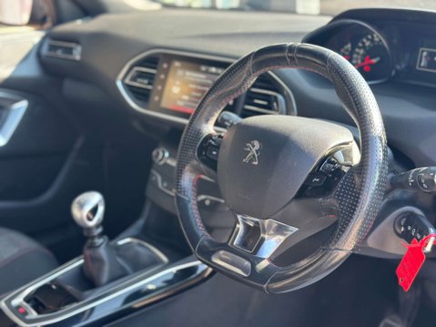 Peugeot 308 1.6 308 GT Line SW HDi Blue S/S 5dr 8