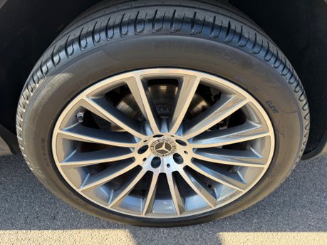 Mercedes-Benz GLC GLC 250 4MATIC AMG LINE PREMIUM PLUS 20