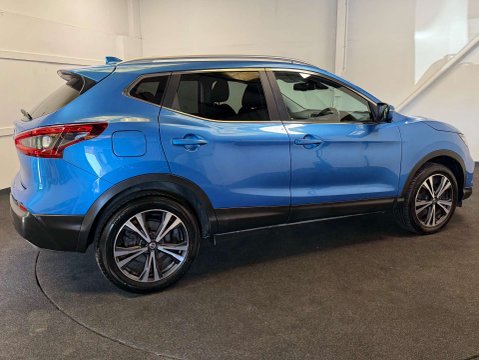 Nissan Qashqai 1.3 Qashqai N-Connecta DiG-T 5dr 5