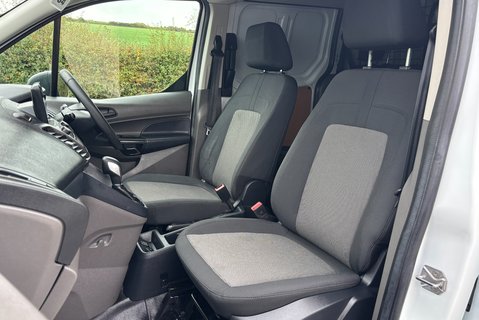 Ford Transit Connect 220 Leader DCIV Selectshift Auto - Sat Nav / 5 Seats / Rear Camera 3