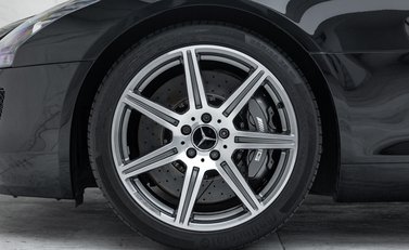 Mercedes-Benz SLS AMG 36