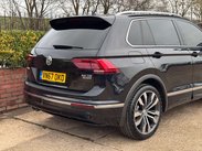 Volkswagen Tiguan 2.0 Tiguan R-Line TDI BlueMotion Technology 4Motion Semi-Auto 4WD 5dr 12