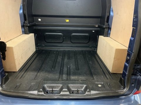 Ford Transit Custom 320 LIMITED L1H1 DCIV ECOBLUE 7