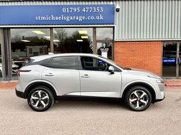 Nissan Qashqai 1.3 Qashqai N-Connecta DiG-T MHEV 5dr 10