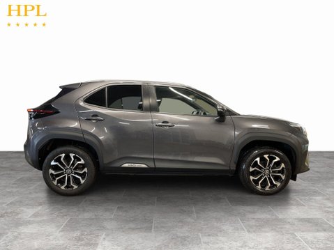 Toyota Yaris Cross 1.5 VVT-h Design SUV 5dr Petrol Hybrid E-CVT Euro 6 (s/s) (116 ps) 8