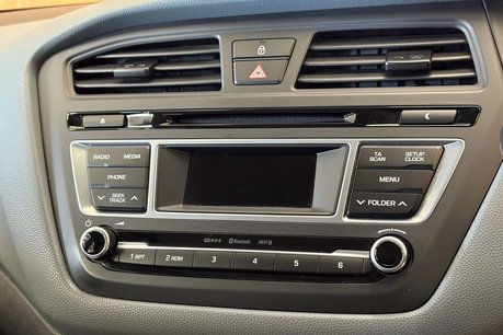 Hyundai i20 1.2 Blue Drive SE Hatchback 5dr Petrol Manual Euro 6 (s/s) (84 ps) 42